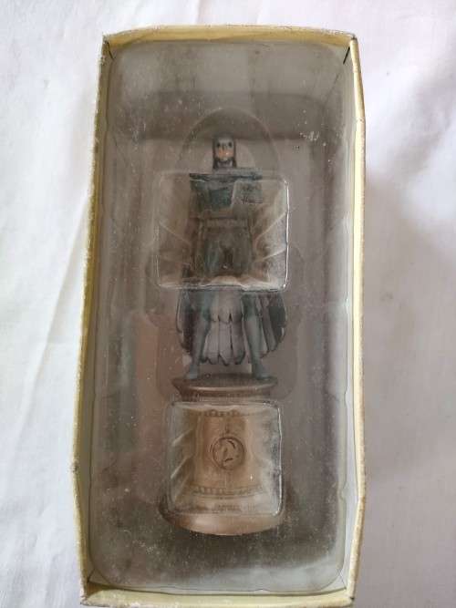 DC Comic lead cast figurines in original boxes: