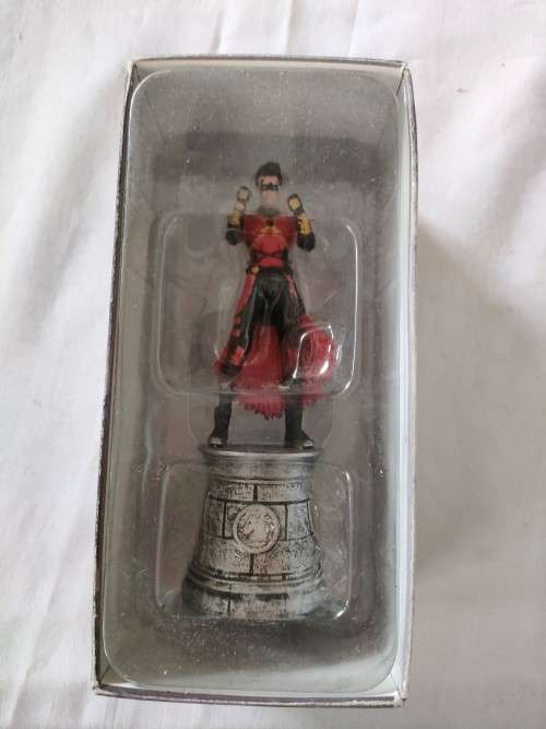 DC Comic lead cast figurines in original boxes: