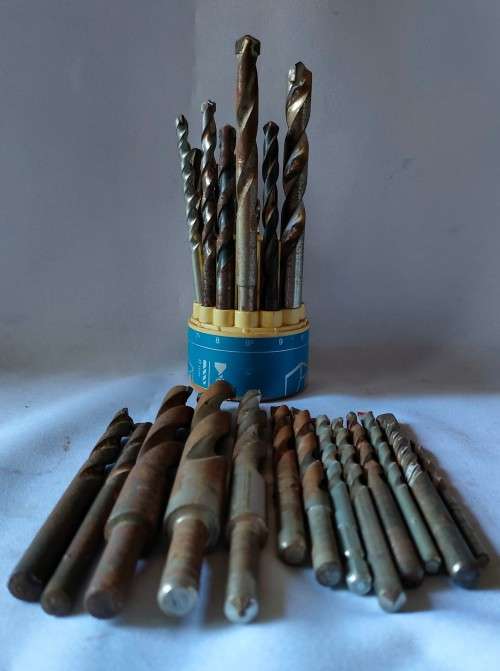Various Drill bits in good condition:
