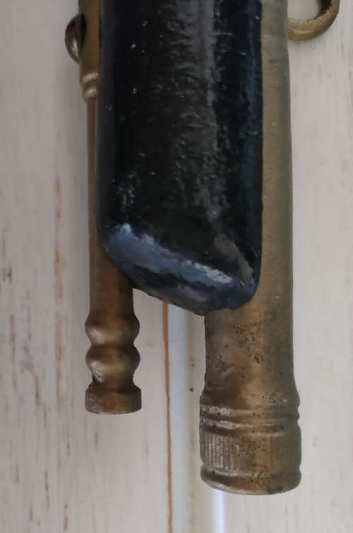 Flintlock pistol reproduction:In good condition