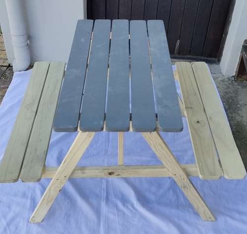 New Kids bench: Lovely item