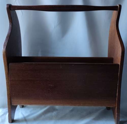Lovely Teak Magazine rack : Good condition: