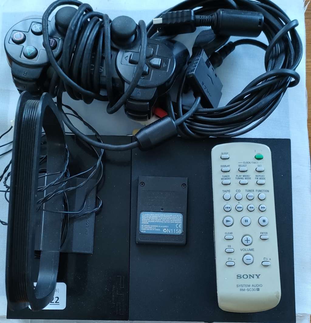 Playstation 1 in top condition: Working 100% plus controller etc: Full package: Xtra images added