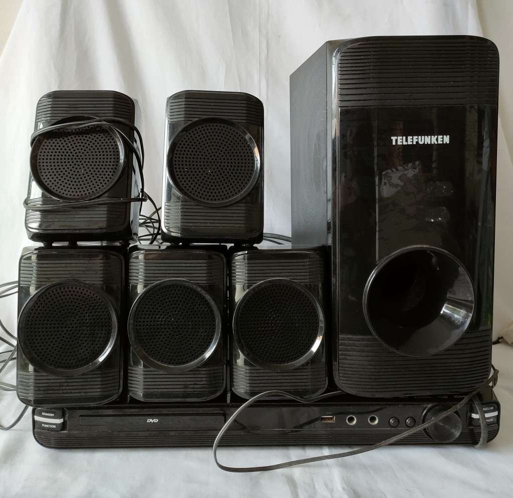 Excellent condition complete Home theatre system