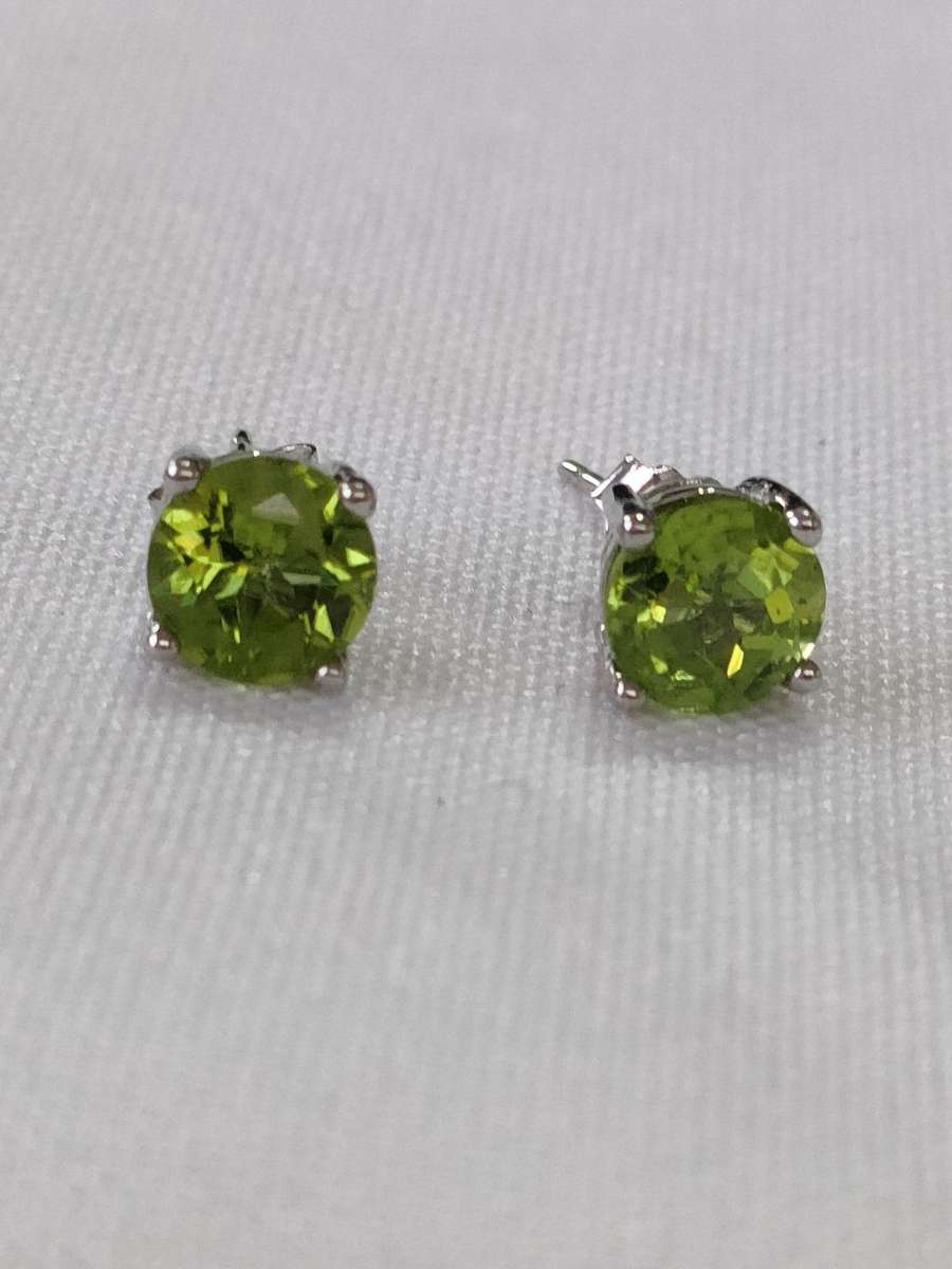 Peridot sterling silver stud earrings -925 stamped
