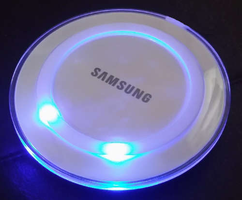 IN STOCK - Wireless Charger For Samsung - White - Brand New In Retail Box