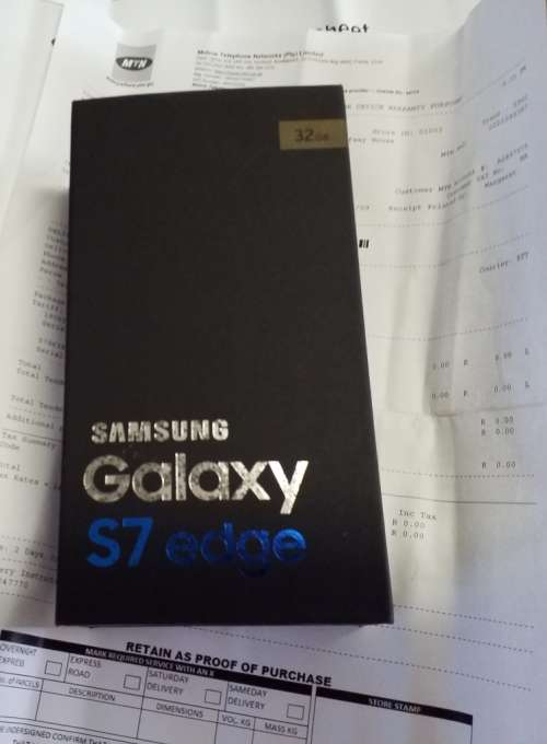 Gold Samsung S7 Edge - In box with papers. (Contract Ended)