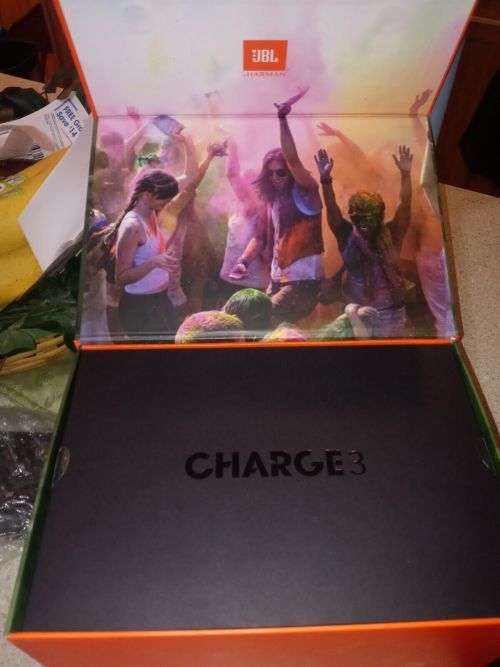 JBL Charge 3 Waterproof Portable Bluetooth Speaker (Camouflage)