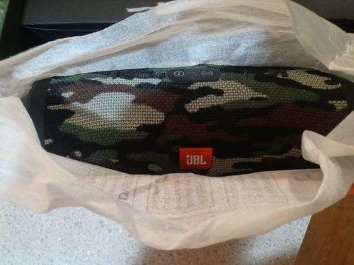JBL Charge 3 Waterproof Portable Bluetooth Speaker (Camouflage)
