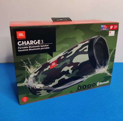 JBL Charge 3 Waterproof Portable Bluetooth Speaker (Camouflage)