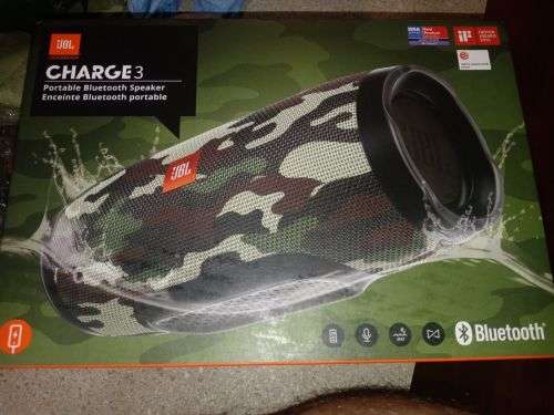 JBL Charge 3 Waterproof Portable Bluetooth Speaker (Camouflage)