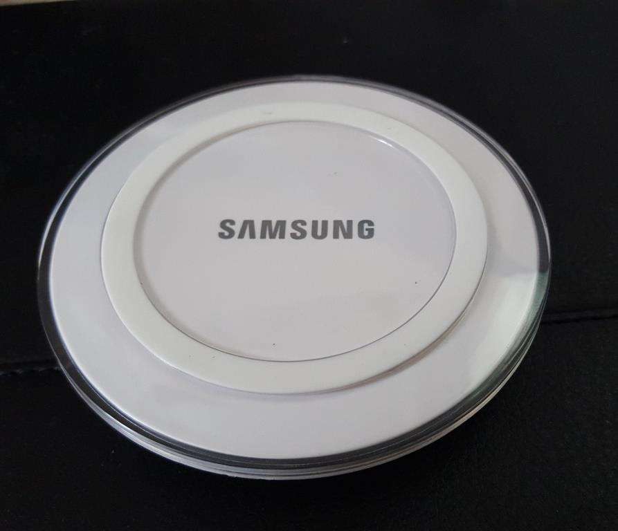 Genuine Samsung Wireless Charger for Samsung Galaxy S7 & S6