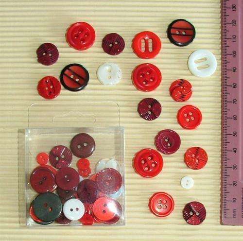 Buttons RED Mixed 12g
