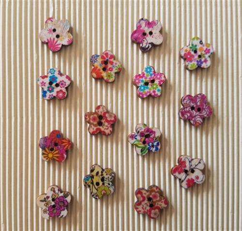 Buttons Wood Print Flower small Asst Des x14