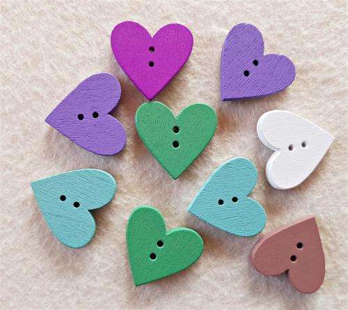 Buttons Wood FAT HEART MEDIUM ASS COL x 9 p/p
