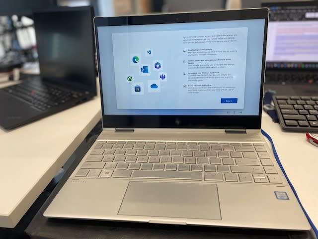 HP X360 Spectre Touchscreen 8th Gen Core i7, 8GB RAM, 256SSD