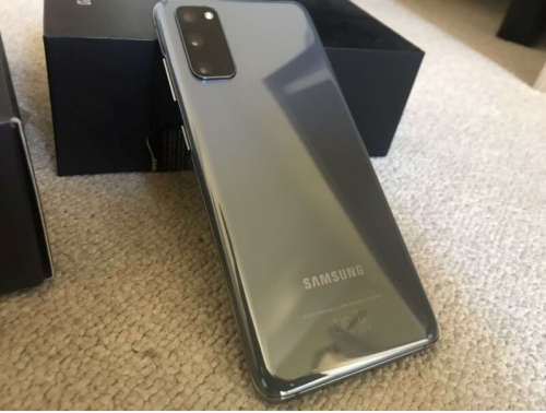 Samsung Galaxy S20 - Space Gray Dual + Free Samsung Dex Workstation