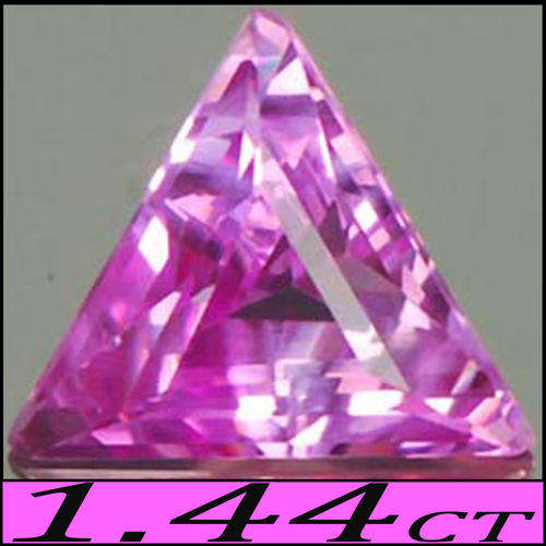 1.44 CT NATURAL CEYLON PINK SAPPHIRE GEMSTONE, A PERFECTLY POLISHED MODERN TRILLION.