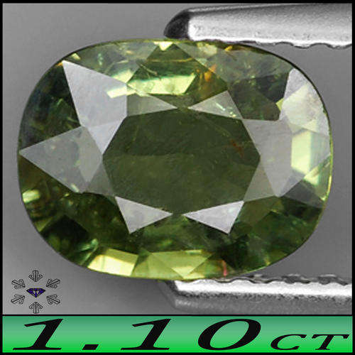 1.10CT SCINTILLATING NATURAL LIMA GREEN DEMANTOID GARNET GEMSTONE, WITH BLAZING BLUE YELLOW FIRE.