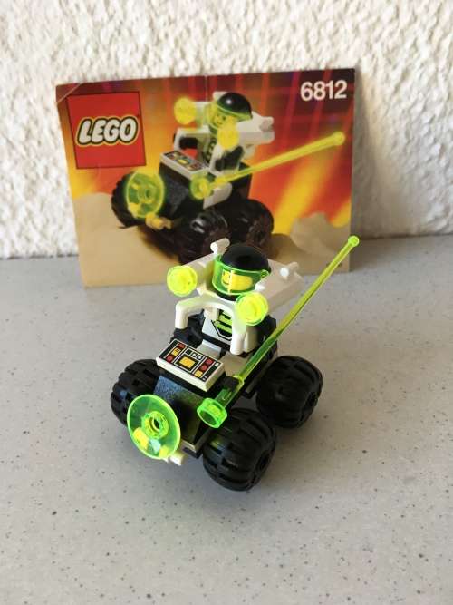 VINTAGE LEGO GRID TREKKOR - SET FROM 1991 - SPACE BLACKTRON II