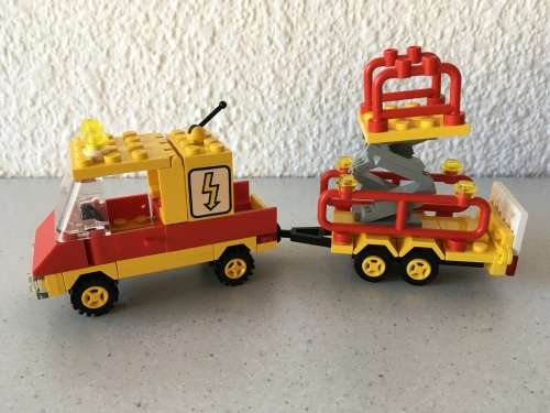 VINTAGE LEGO UTILITY REPAIR LIFT - 1989 SET