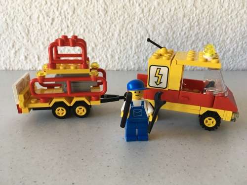 VINTAGE LEGO UTILITY REPAIR LIFT - 1989 SET