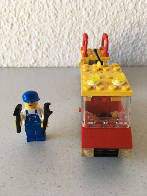 VINTAGE LEGO UTILITY REPAIR LIFT - 1989 SET