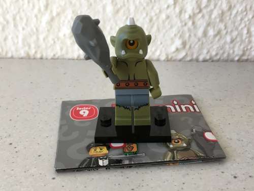 LEGO MINIFIGURE *CYCLOPS* - SERIES 9