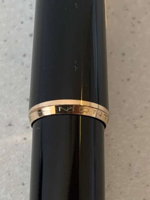 Beautiful Vintage 1960s Montblanc Black Precious Resin and Gold Nib Fountain Pen