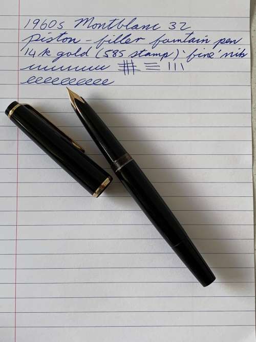 Beautiful Vintage 1960s Montblanc Black Precious Resin and Gold Nib Fountain Pen