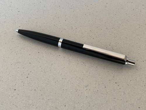 Vintage 1970s Montblanc beautiful black and chrome ballpoint pen
