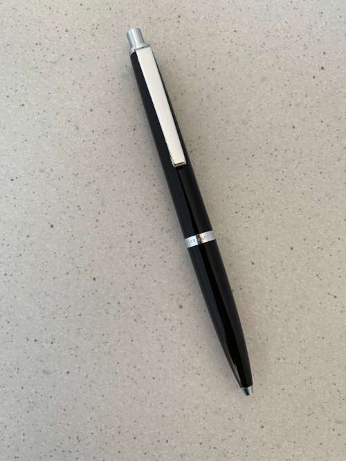 Vintage 1970s Montblanc beautiful black and chrome ballpoint pen