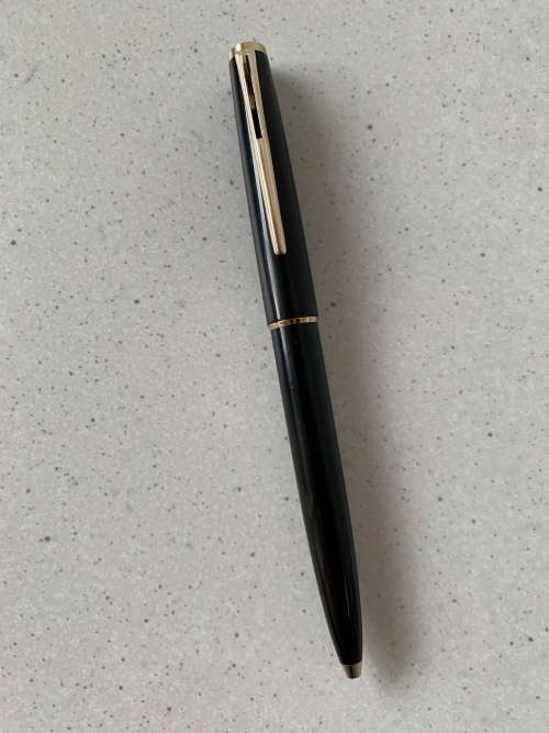 Vintage 1970s Montblanc Black Precious Resin and Gold Trim Ballpoint Pen