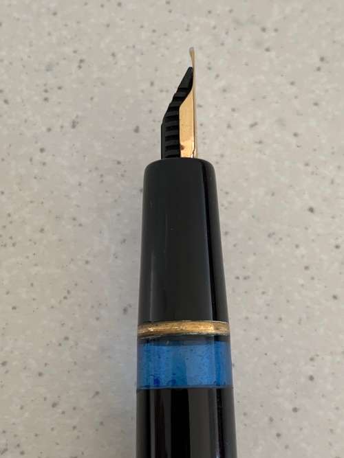 Vintage 1950s Montblanc Black Precious Resin and Gold Nib Fountain Pen