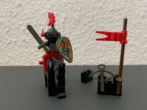 VINTAGE LEGO BLACK KNIGHT - 1992 SET