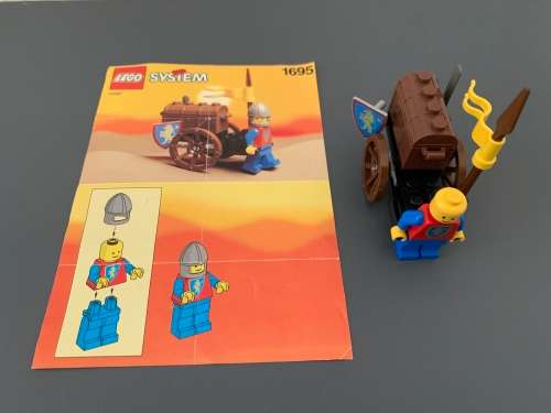 VINTAGE LEGO TREASURE CHEST - 1992 SET