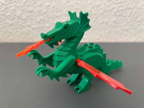 VINTAGE LEGO DRAGON WAGON- 1993 SET