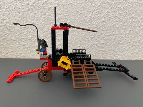 VINTAGE LEGO DRAGON WAGON- 1993 SET