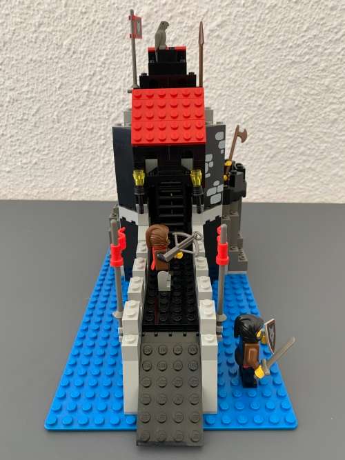 VINTAGE LEGO WOLFPACK TOWER - 1992 SET