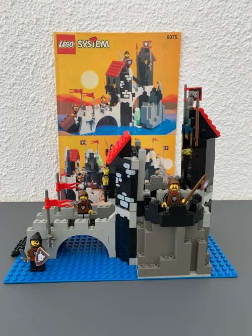 VINTAGE LEGO WOLFPACK TOWER - 1992 SET