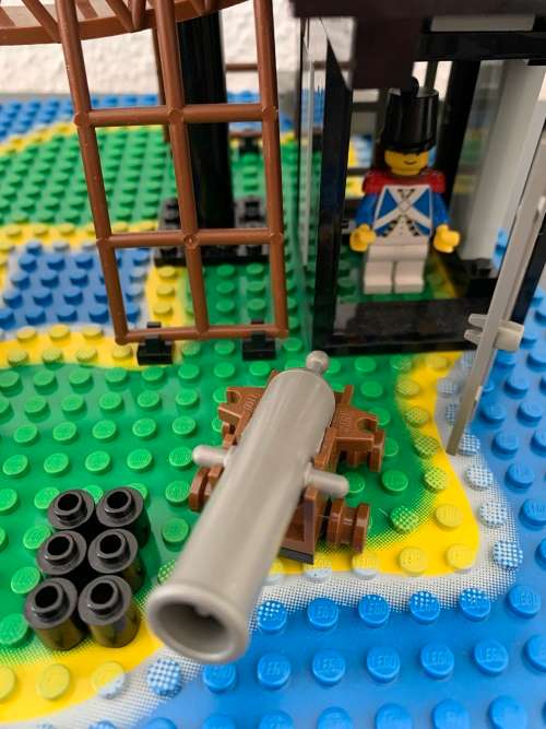 VINTAGE LEGO FORBIDDEN ISLAND- 1989 SET