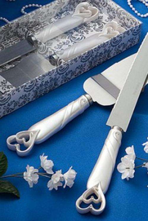 Heart themed wedding cake server set