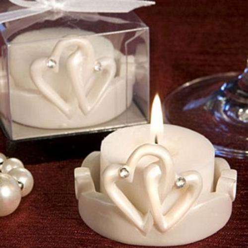 Heart-themed tealight holder
