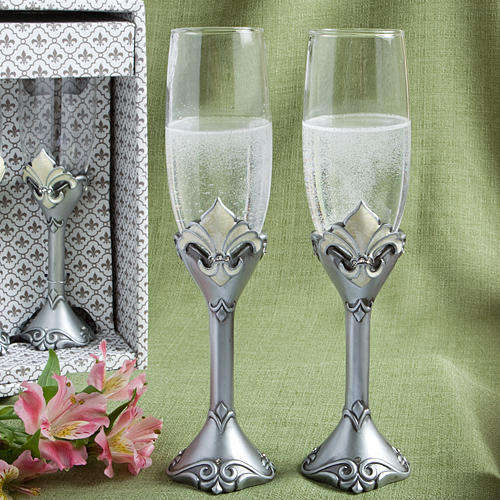 Fleur de Lis themed toasting flute set