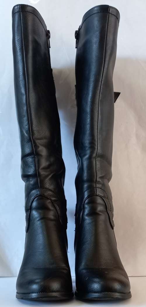 Ladies Knee Height Boots With Block Heel - SA Size 5