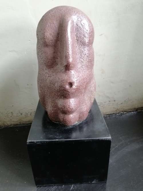 VERY OLD TERRACOTTA SIGNED E LEGAE. IN VERY GOOD CONDITION