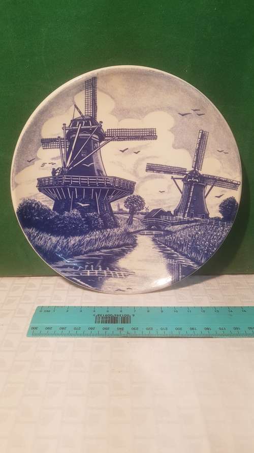 Stunning Delft windmill plate!
