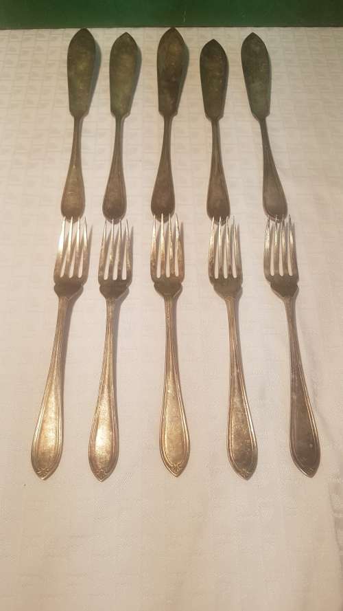 James Ryals silver-plated cutlery set!