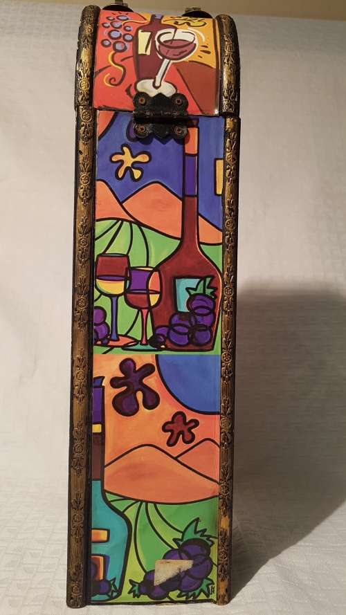 Funky wine box! :)