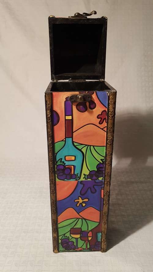 Funky wine box! :)